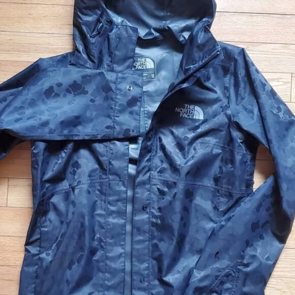 Northface Women's Rainjacket XS  (sold) - Picture 2 of 6